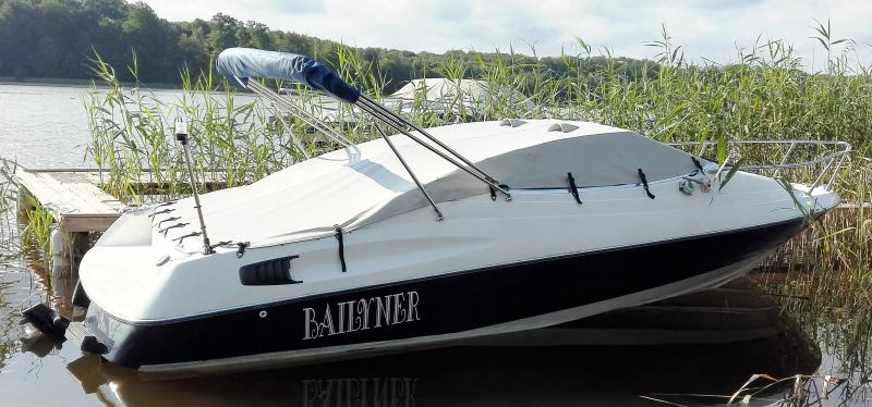 Łódź motorowa BAYLINER CAPRI 