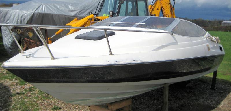 Łódź motorowa BAYLINER CAPRI 