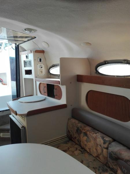 Jacht motorowy FOUR WINNS VISTA 238
