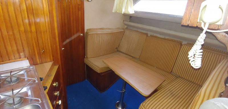Jacht motorowy DELTA CHIMIE 800