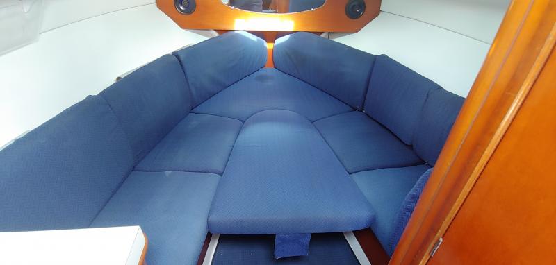 Jacht motorowy BENETEAU FLYER 701