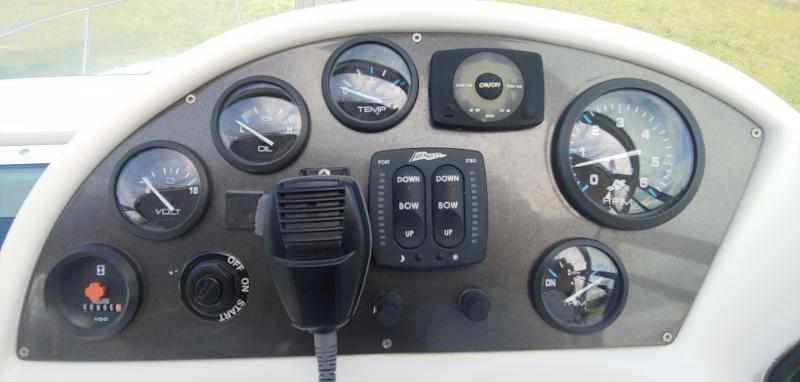Jacht motorowy BENETEAU FLYER 701