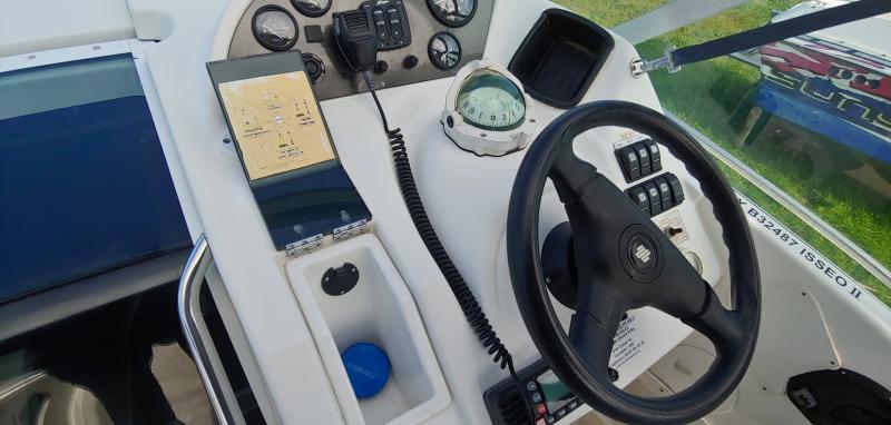 Jacht motorowy BENETEAU FLYER 701