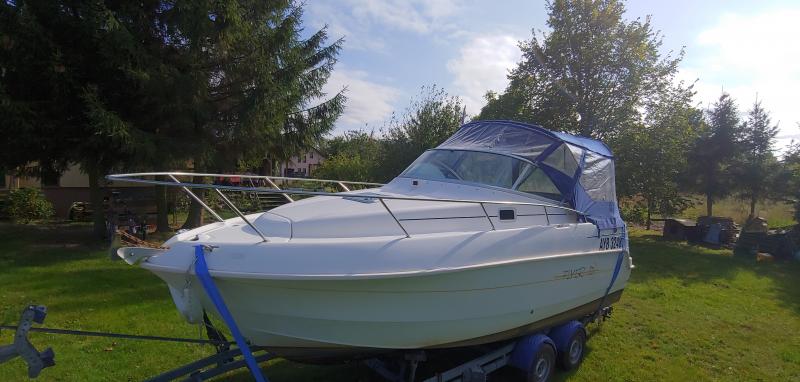 Jacht motorowy BENETEAU FLYER 701