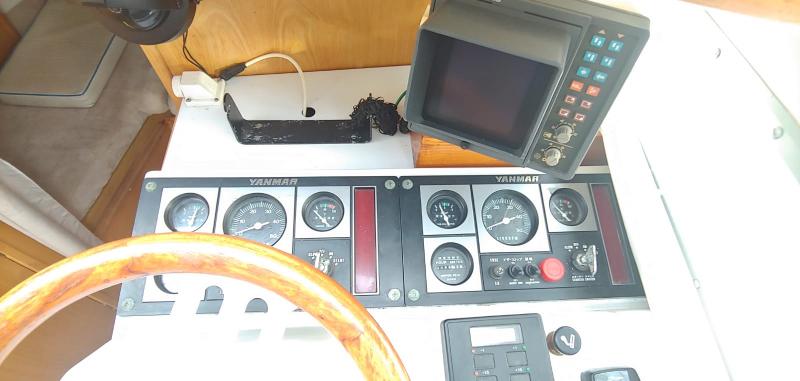 Jacht motorowy EIDER  2 x DIESEL YANMAR