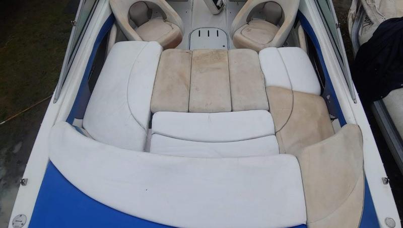 Łódź motorowa BOWRIDER FOUR WINNS 220 HORIZON 