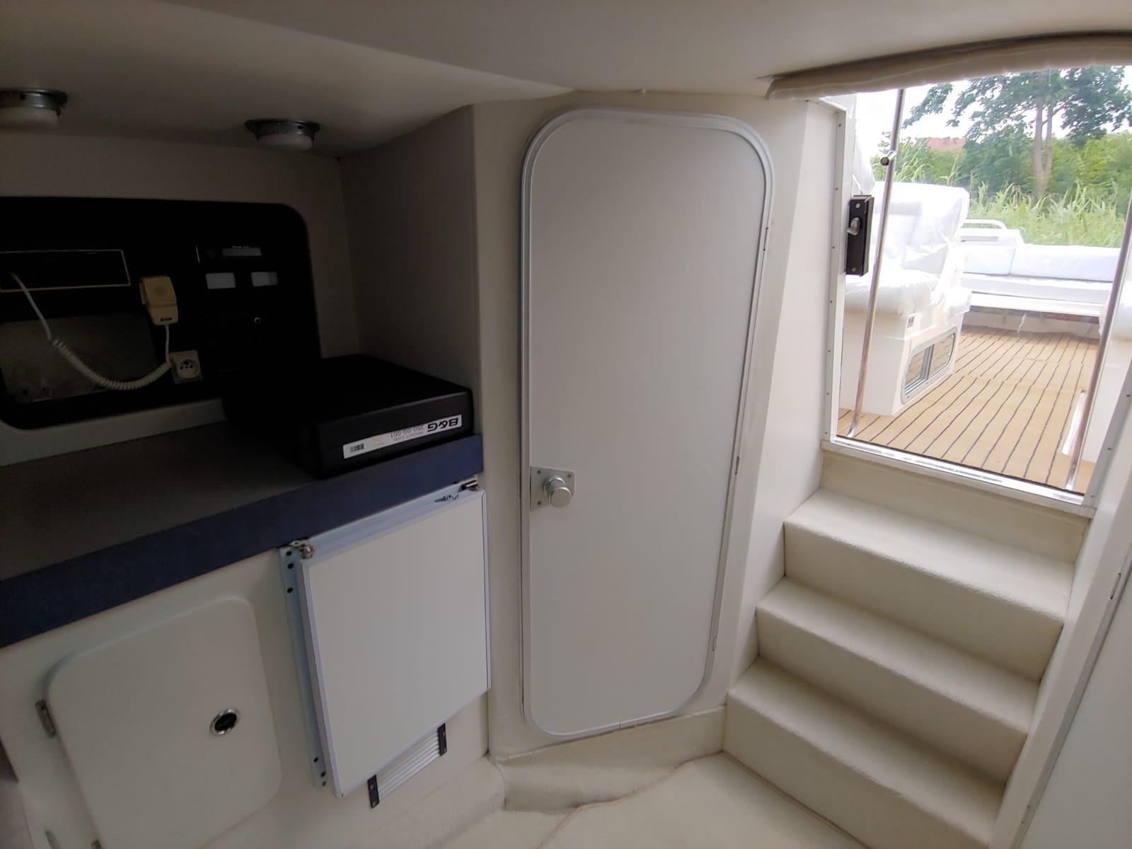 Jacht motorowy SUNSEKEER PORTOFINO 31