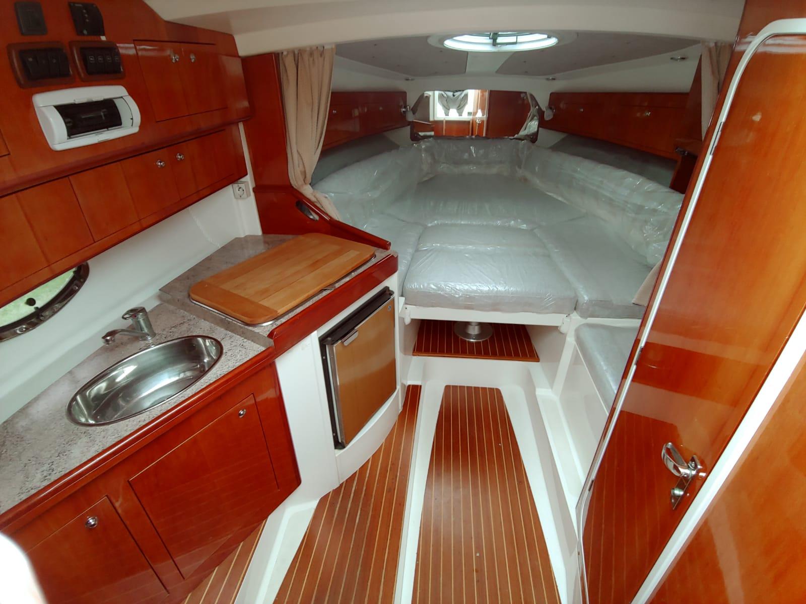 Łódź motorowa CRAMAR 32' CRUISER Firebird