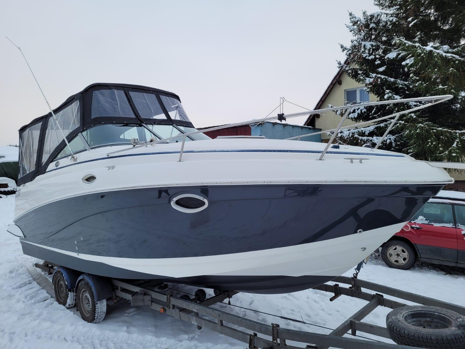 Łódź RINKER FIESTA VEE 250