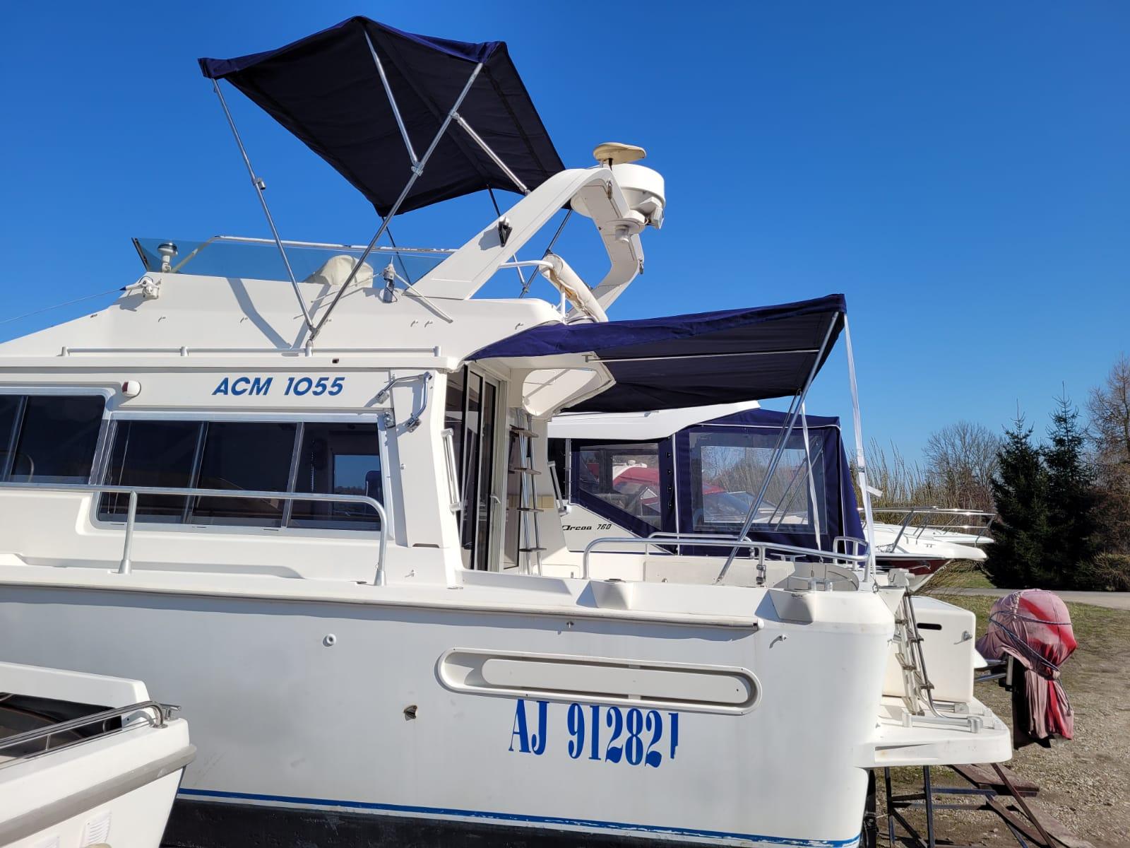Jacht motorowy ACM 1055