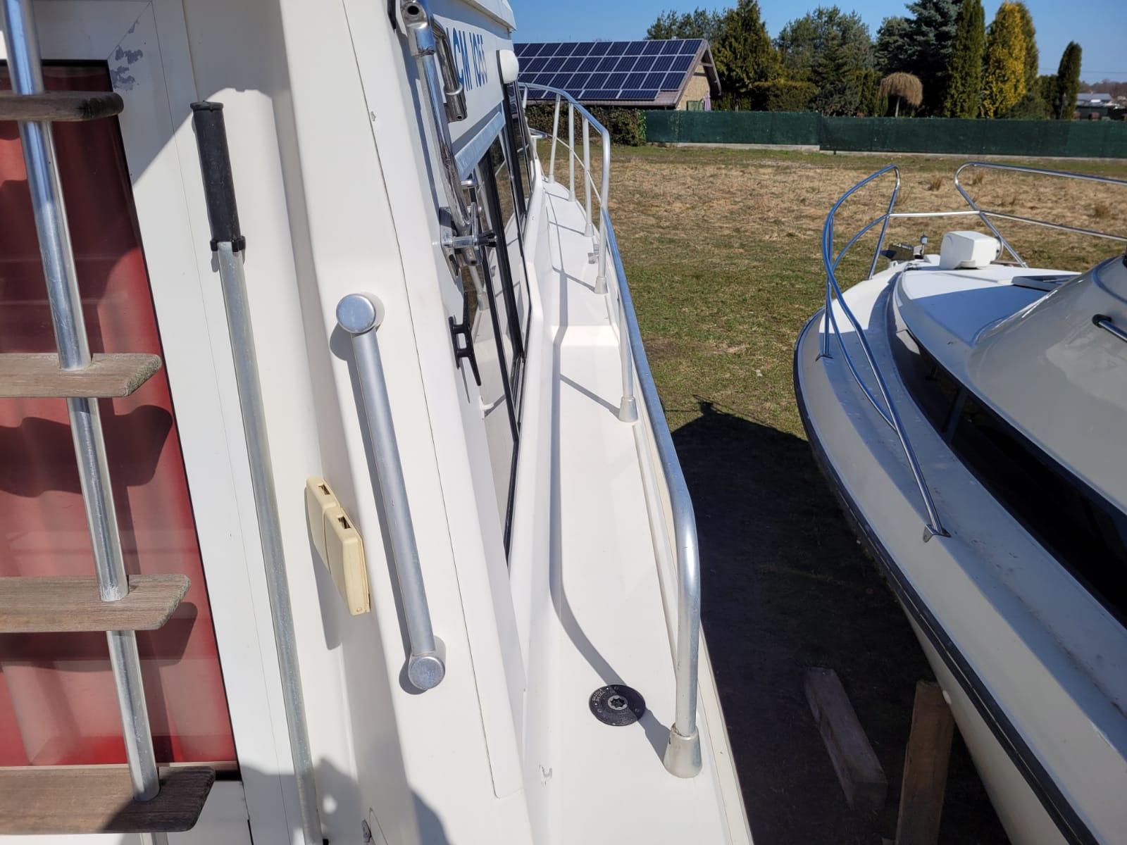 Jacht motorowy ACM 1055
