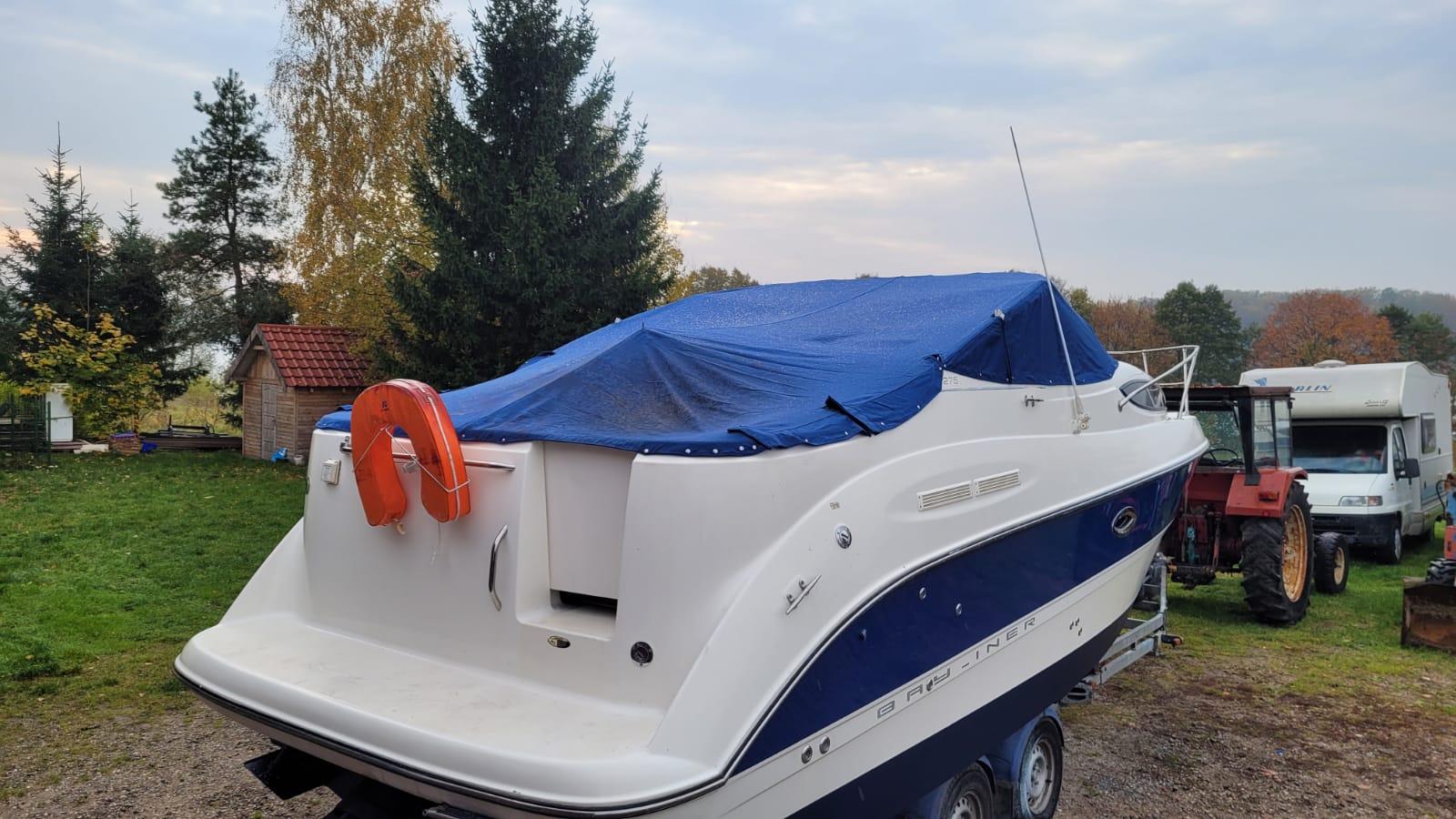 Jacht motorowy BAYLINER 275