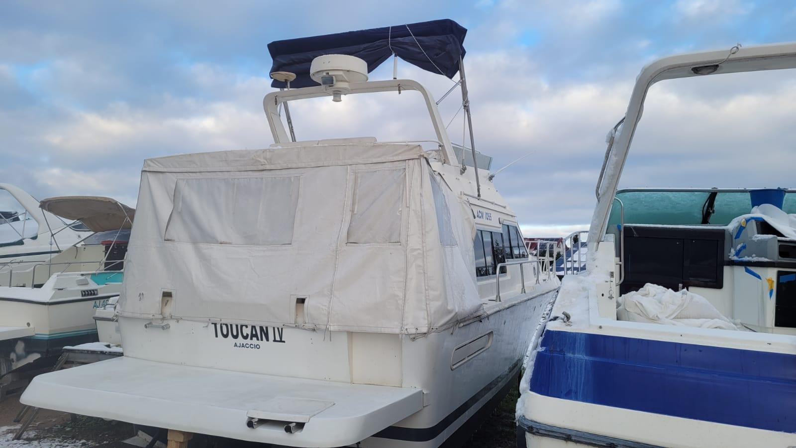 Jacht motorowy marki ACM 1055
