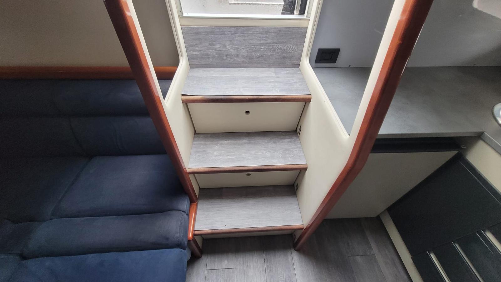 Jacht motorowy marki FIART 43