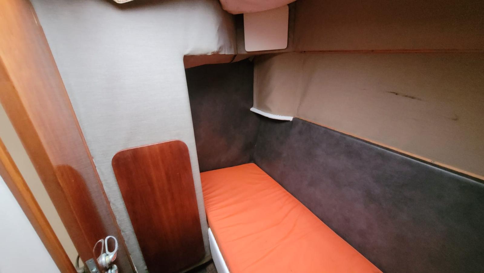 Jacht motorowy marki FIART 43