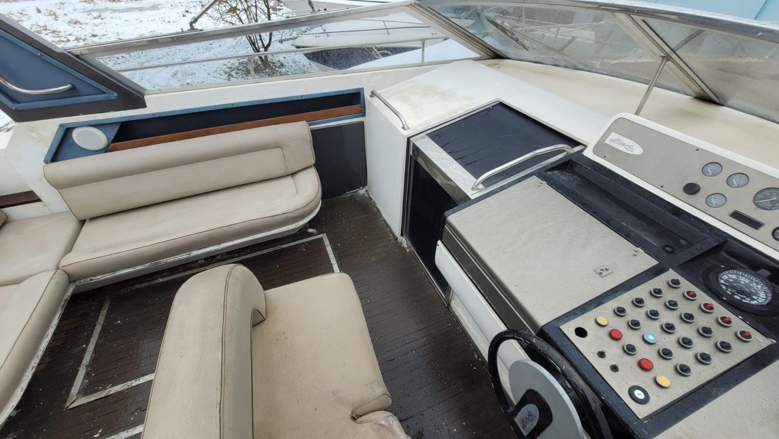 Jacht motorowy marki FIART 43
