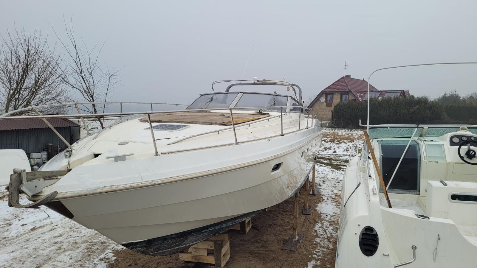 Jacht motorowy marki FIART 43