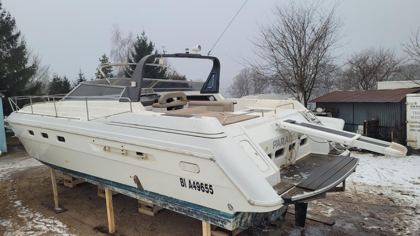 Jacht motorowy marki FIART 43