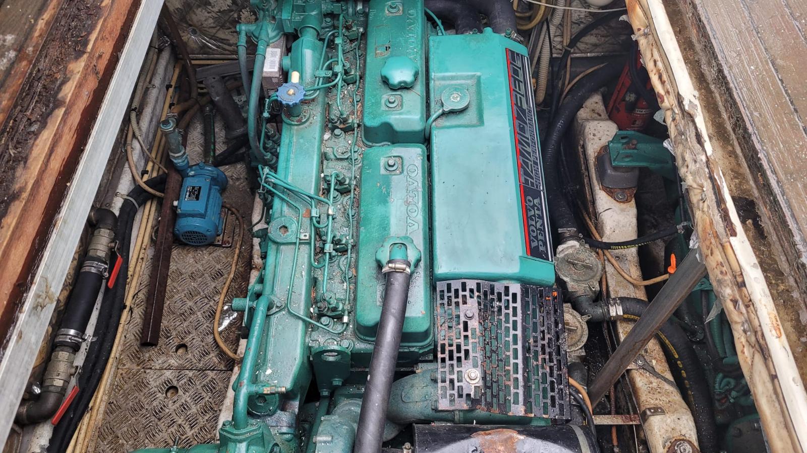 Jacht motorowy marki FIART 43