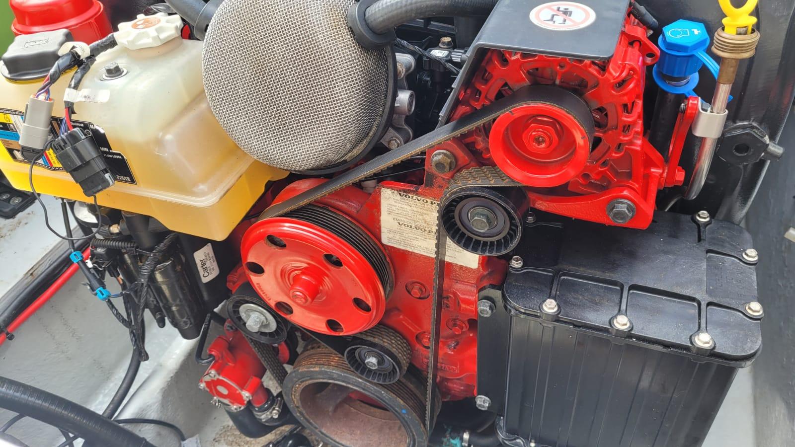 Łódź motorowa Four Winns 258