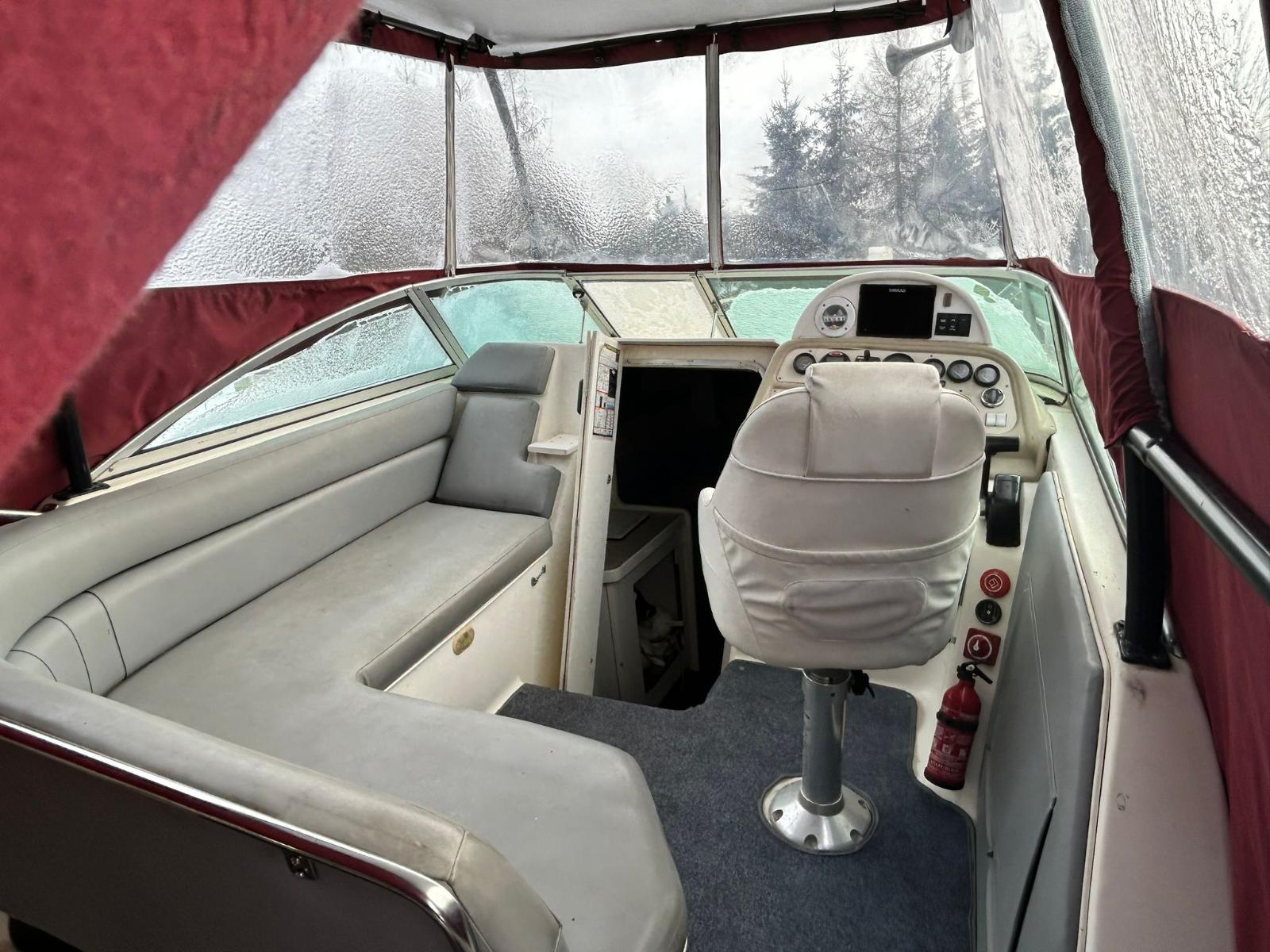 Jacht motorowy Rinker 265 Silnik Volvo Penta 2008 r.
