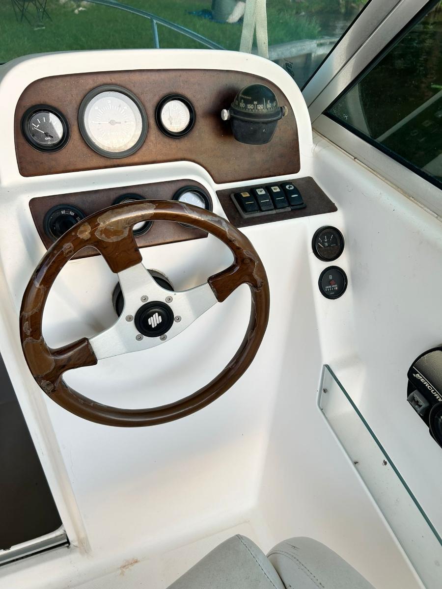 Łódź motorowa Jacht Jeanneau Leader 605