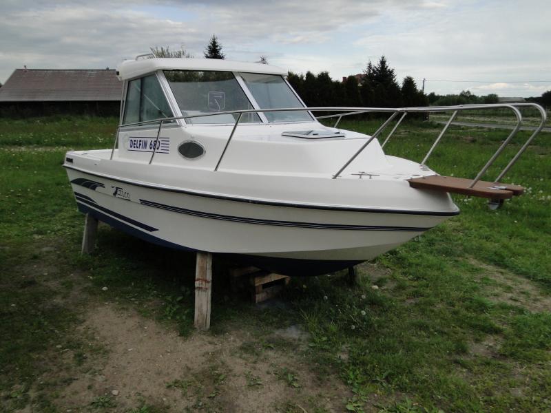 Delfin 680 - łódź rybacka